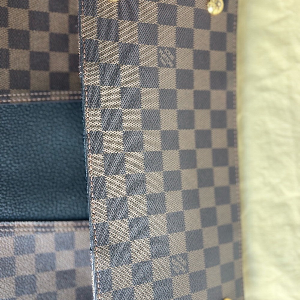 Louis Vuitton Damier Ebene Tote in Brown and Black - Picture 6 of 7